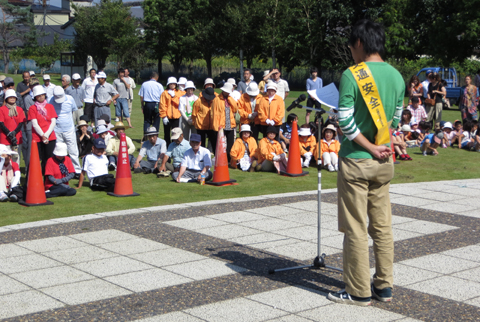 交通安全町民大会写真