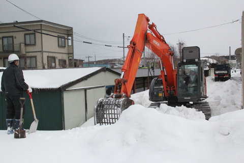 地域貢献活動～羽幌中学校駐輪場除排雪