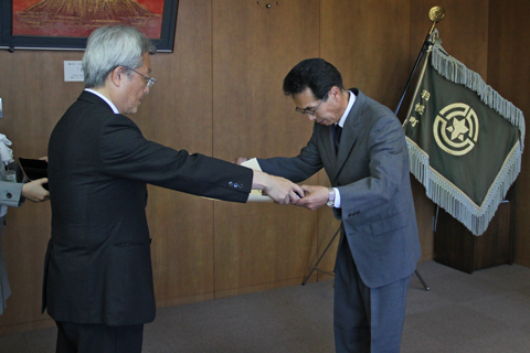 高齢者叙勲(高橋氏)